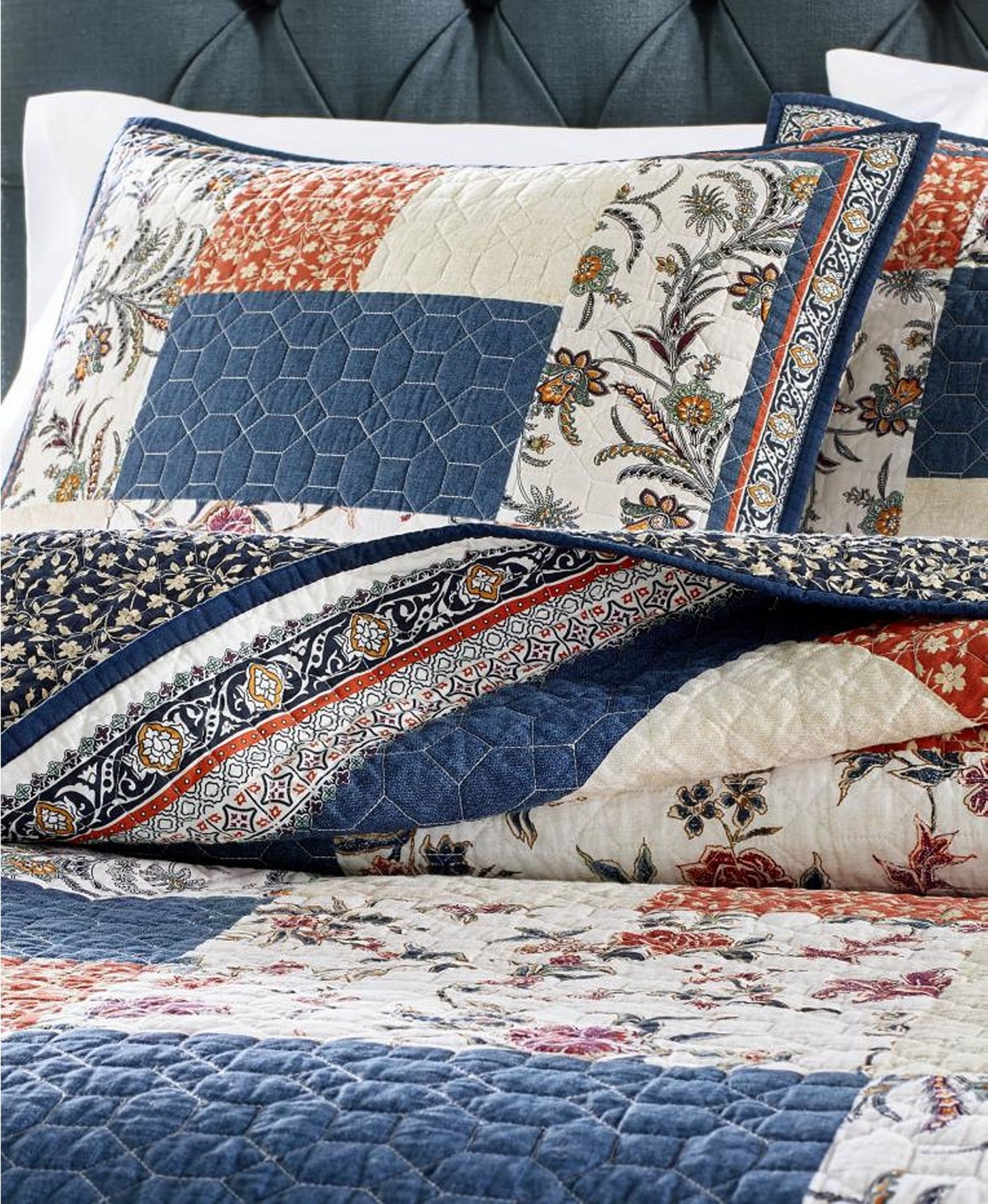 macy s martha stewart bedding on Martha Stewart Collection Mind Your Manor Floral Patchwork Full Macys Style Crew