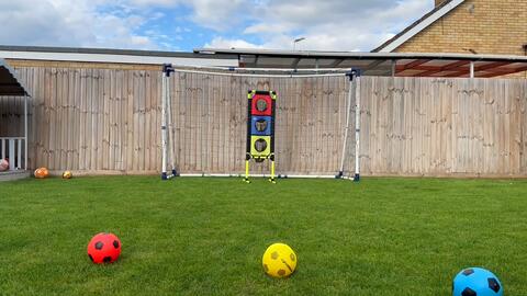 Flick Hero! Soccer Target Tower - view number 7