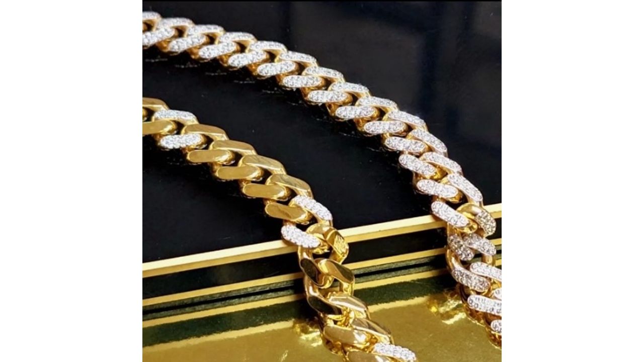 Creatable - Gold Chains - Jared.