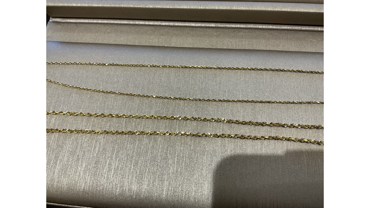 Creatable - Gold chains - Jared.