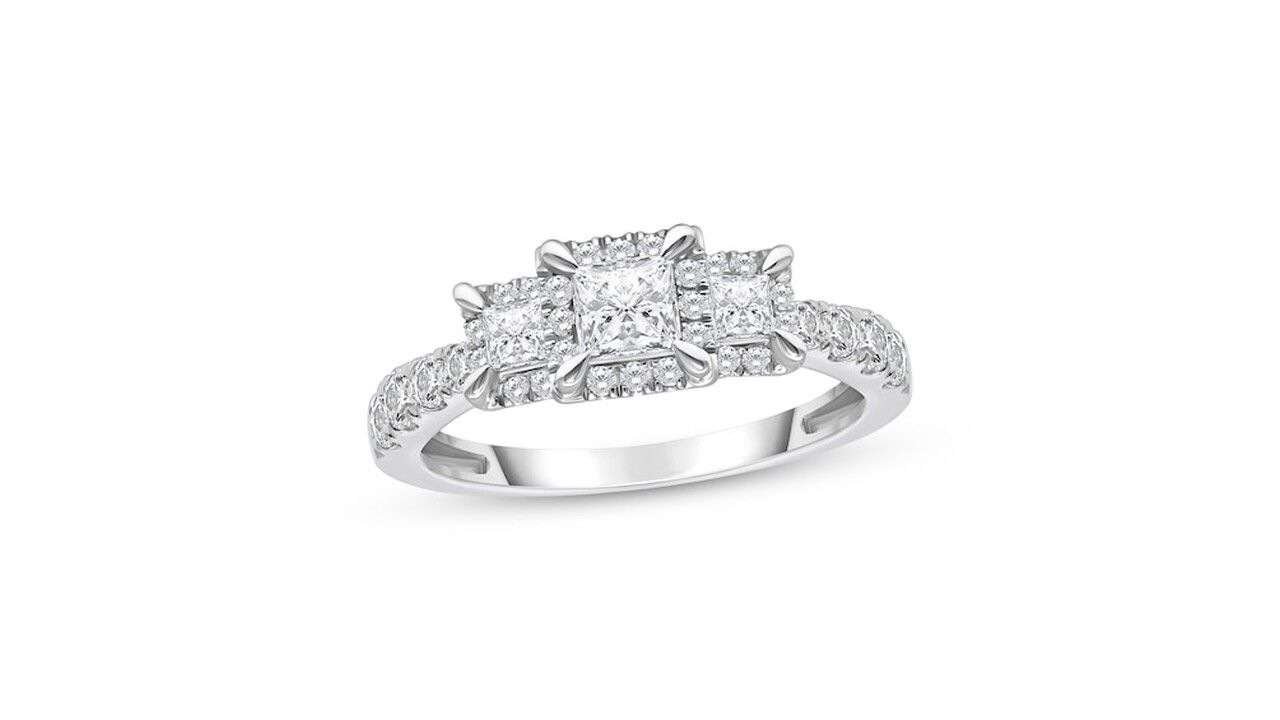 Creatable - 💍 3-Stone Engagement Rings! - Kay Jewelers.