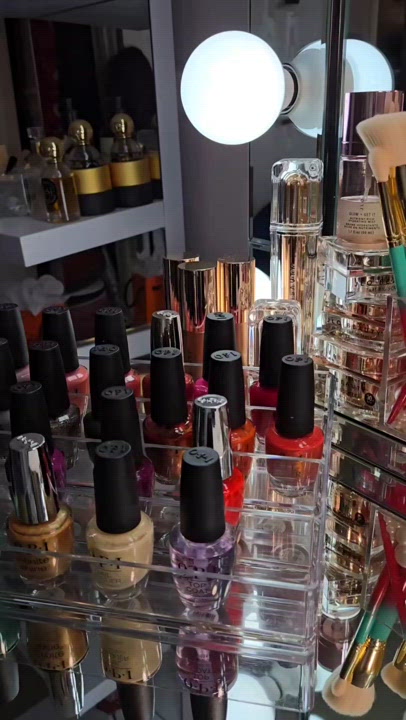 Rashonda Wisner - Video: OPI Obsession: My Go-To Nail Color Picks 💅🏾