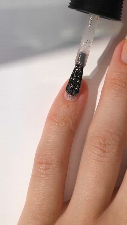 Dana @danaturenails