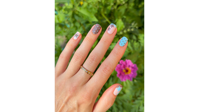 Dana @danaturenails