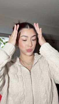 Ariana Uribe - Video: Amika