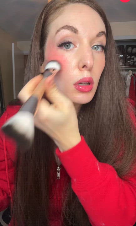 Leanne Bretanha - Video: FRAGRANCE GIFTS UNDER $40💰🛍️