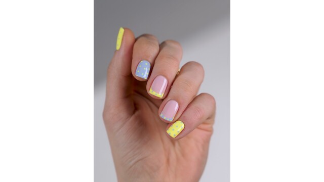 Dana @danaturenails