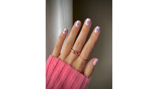 Dana @danaturenails